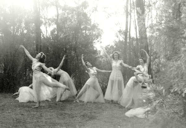 Ballet at 'Sonning' 